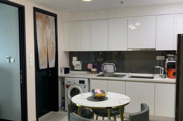 Almas Suites @ Puteri Harbour