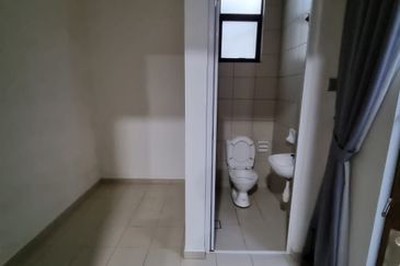 The Hills Residences, Senibong Cove