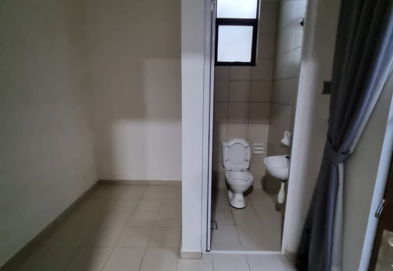 The Hills Residences, Senibong Cove