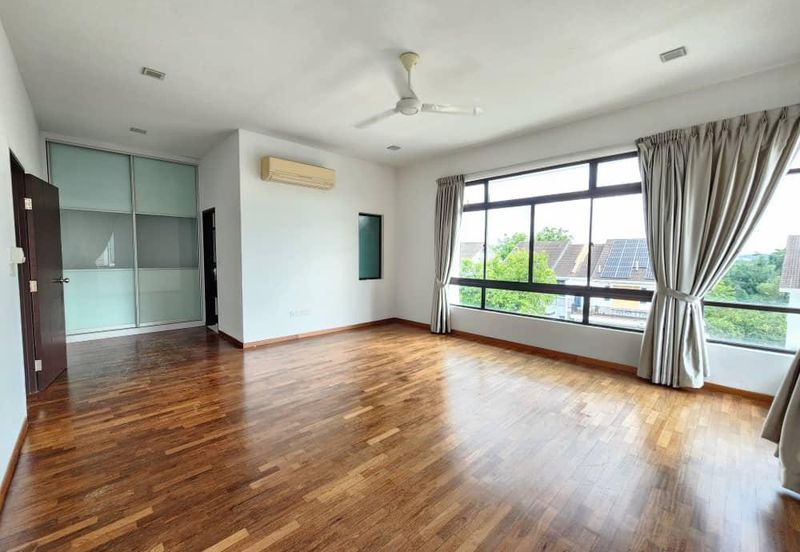 Horizon Hills 3 Storey Semi D For Rent