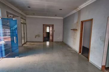 Jalan Trus, Bandar Johor Bahru