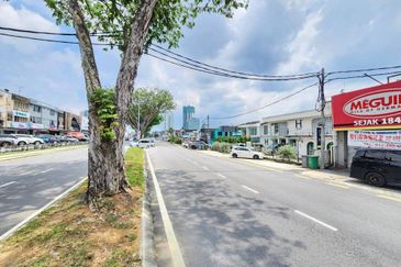 Jalan Trus, Bandar Johor Bahru