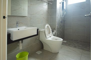 The Pinnacles (Pinnacle Tower)