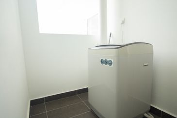 The Pinnacles (Pinnacle Tower)