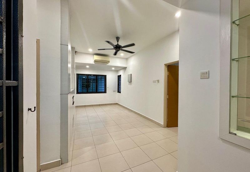 Maple Red, Adda Heights