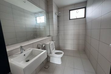 Senibong Cove Waterway Residences