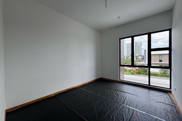 Senibong Cove Waterway Residences