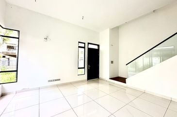 The Canal Garden South, Horizon Hills