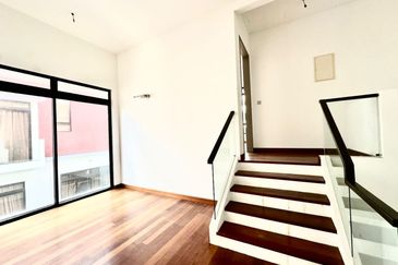 The Canal Garden South, Horizon Hills