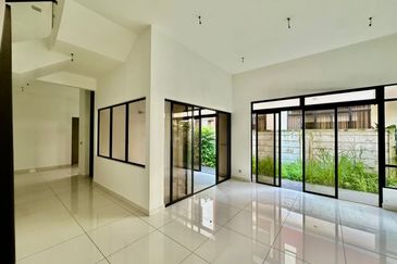 The Canal Garden South, Horizon Hills