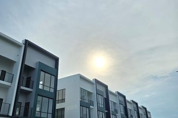 Crest @ Austin Emerald 1