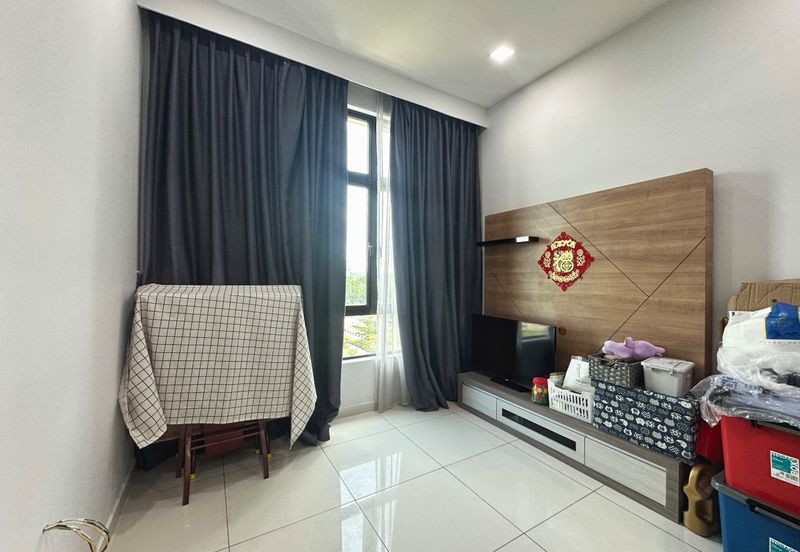 D'Summit Residences @ Kempas Utama