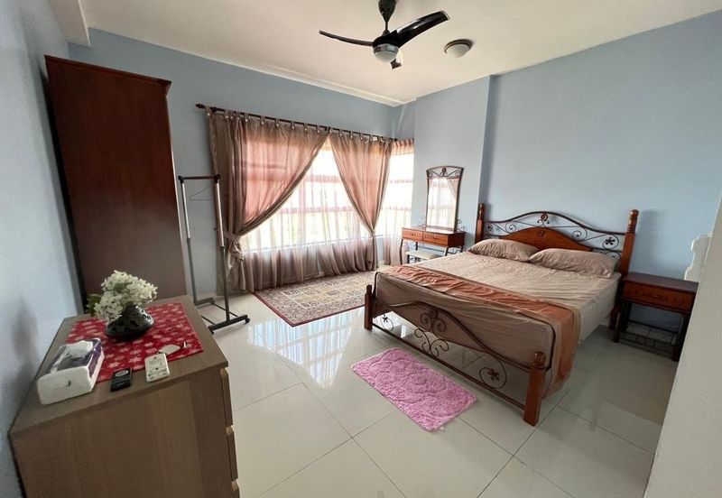 Ujana Executive Apartment