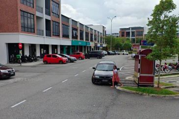 Pusat Komersial Suria (68 Avenue)