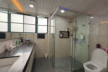 The Straits View, Bandar Baru Permas Jaya