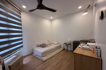 The Straits View, Bandar Baru Permas Jaya