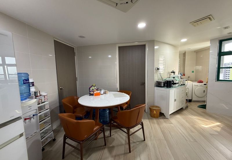 The Straits View, Bandar Baru Permas Jaya