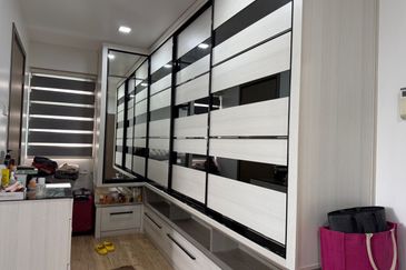 The Straits View, Bandar Baru Permas Jaya