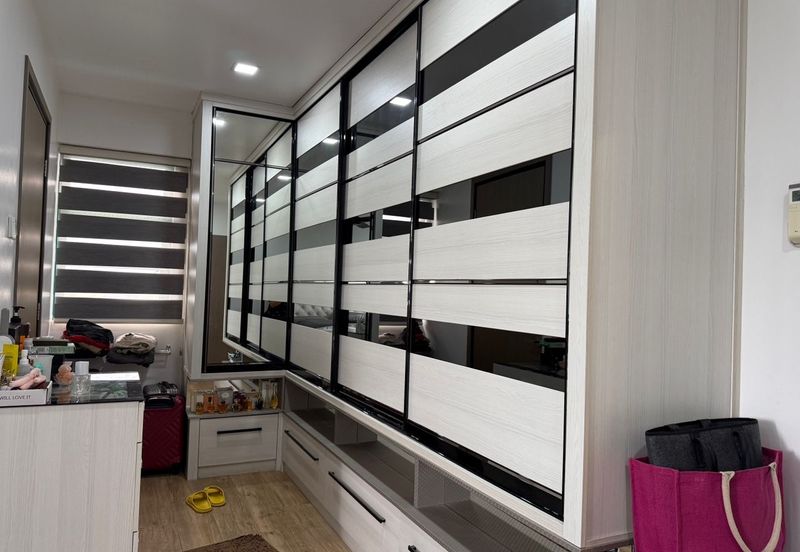 The Straits View, Bandar Baru Permas Jaya