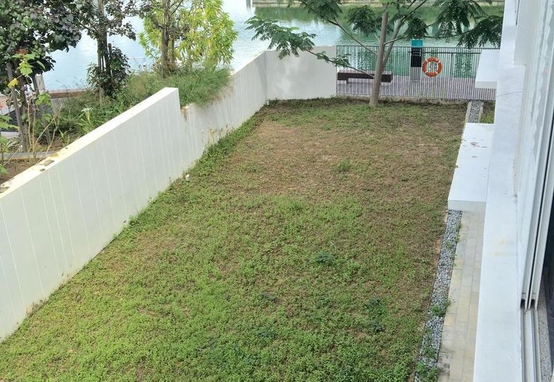 Emerald Bay @ Puteri harbour