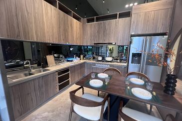 Golf & Resort Forest City, Fringe Villa