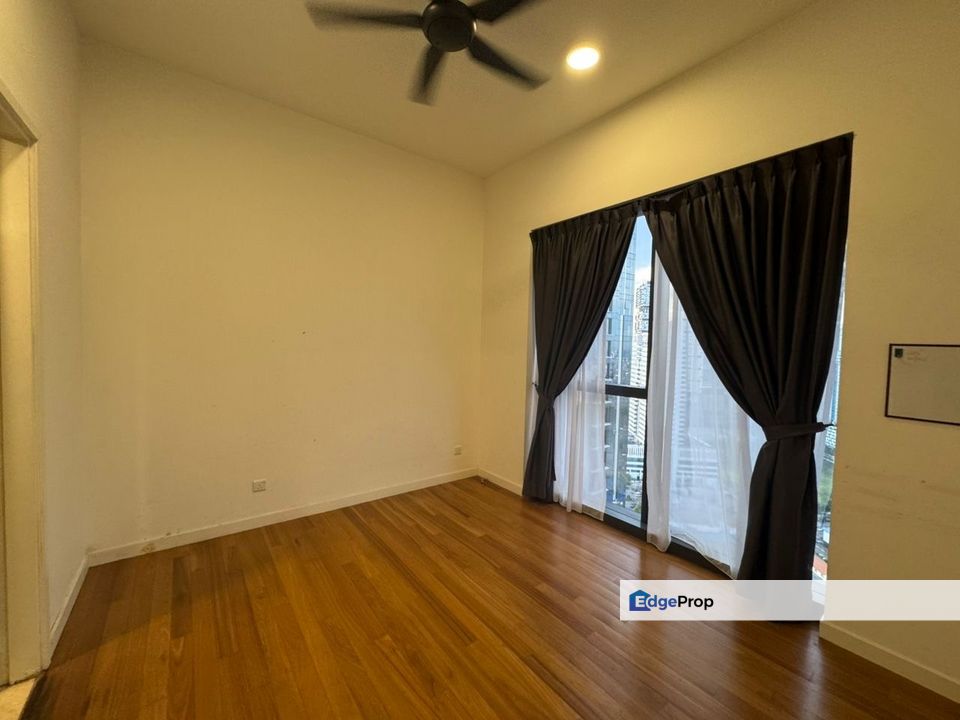 The Astaka @ 1 Bukit Senyum Tower A Seaview High Floor, Johor, Johor Bahru