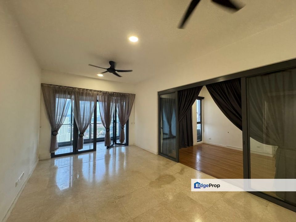 The Astaka @ 1 Bukit Senyum Tower A Seaview High Floor, Johor, Johor Bahru