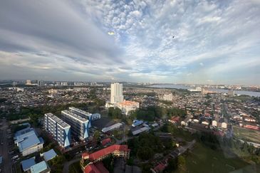 The Astaka @ 1 Bukit Senyum