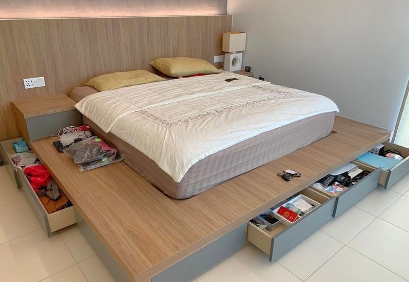 Maple Red, Adda Heights