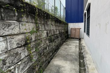 Kempas Utama Industrial Park