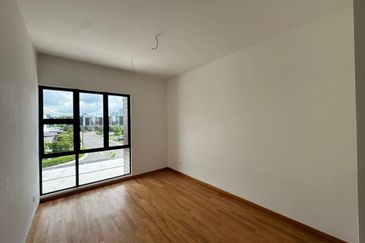 Senibong Cove Waterway Residences