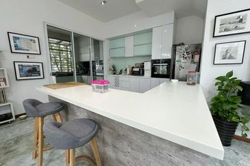 Isola Villa @ Senibong Cove