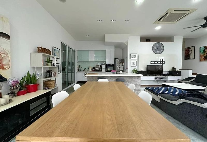 Isola Villa @ Senibong Cove