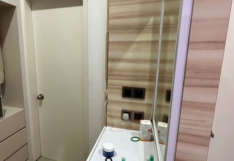 The WaterEdge Residences