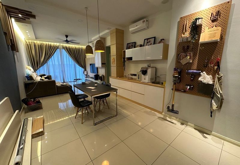 The WaterEdge Residences