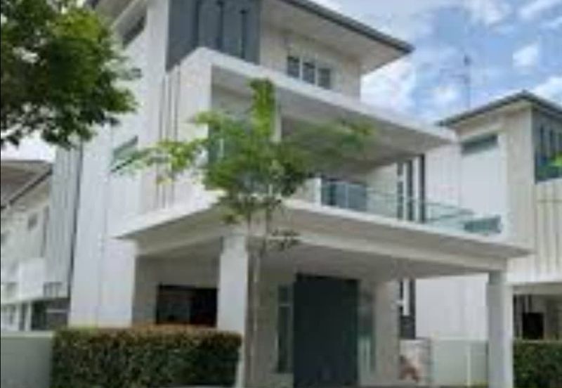 Isola Villa @ Senibong Cove