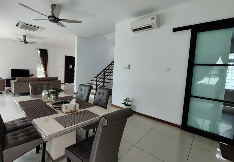 Isola Villa @ Senibong Cove