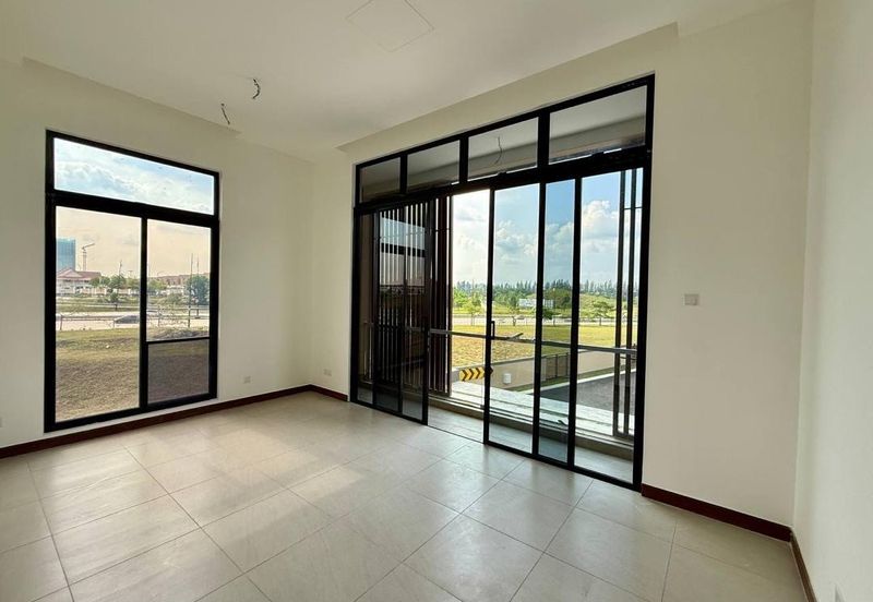 Avira Garden Terraces @ Medini