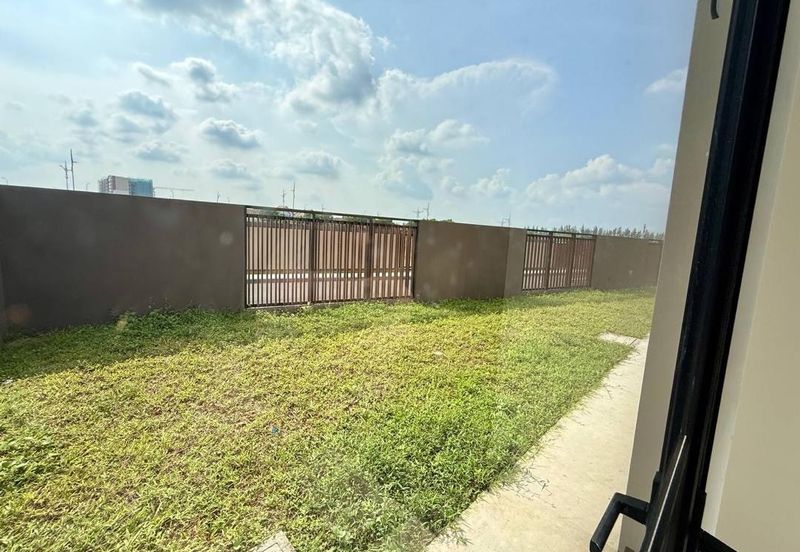 Avira Garden Terraces @ Medini