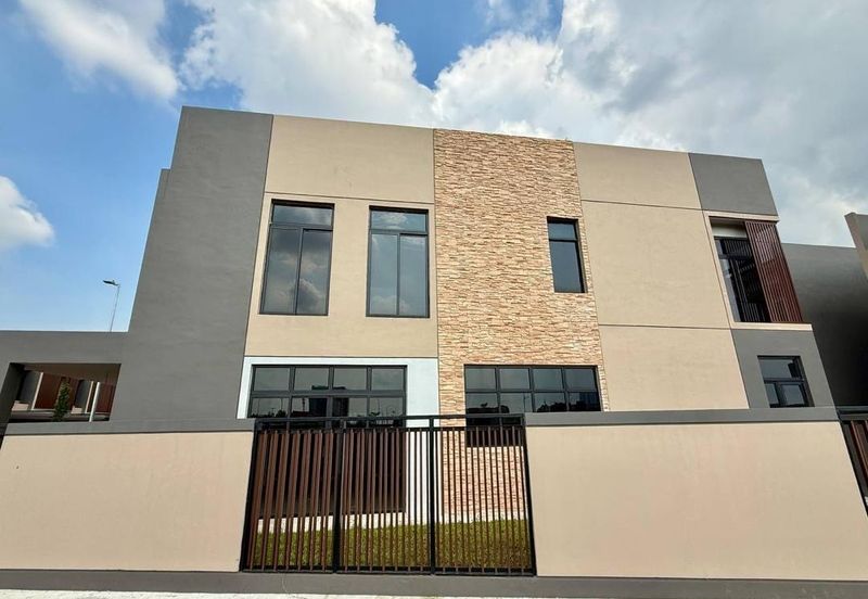 Avira Garden Terraces @ Medini