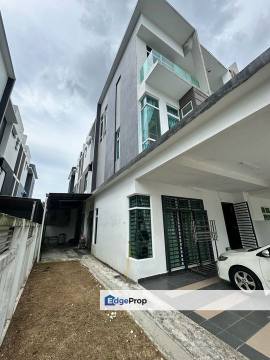 Taman Nusa Sentral @ Iskandar Puteri 3 Storey Cluster House, Johor, 