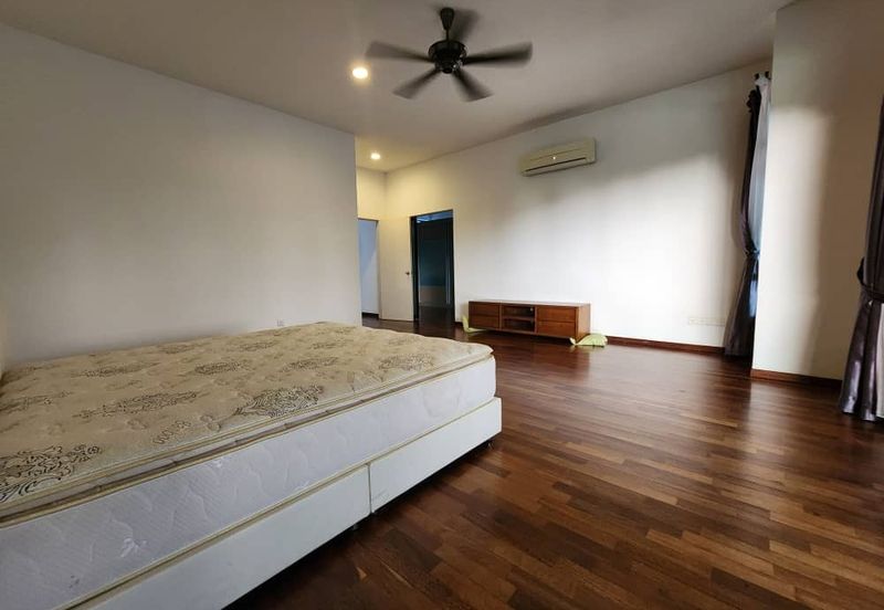 Horizon Hills @ Golf West Double Storey Semi-D House 