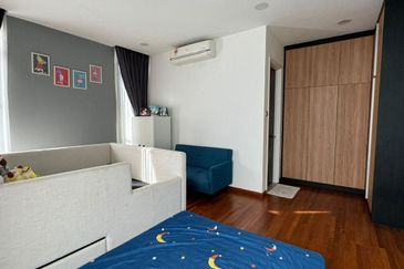 Isola Villa @ Senibong Cove