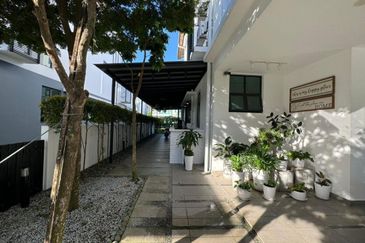 Isola Villa @ Senibong Cove