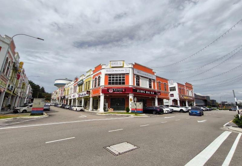 Jalan Austin Heights