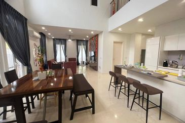 Emerald Bay @ Puteri harbour