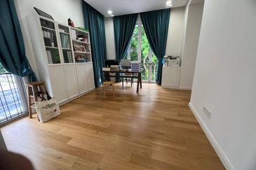 Emerald Bay @ Puteri harbour