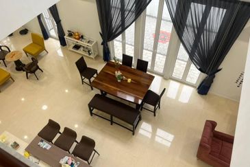 Emerald Bay @ Puteri harbour