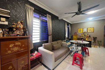 Emerald Bay @ Puteri harbour