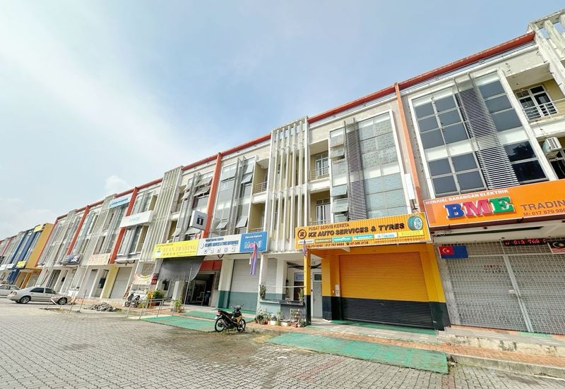 Bina Park, Bandar Seri Alam